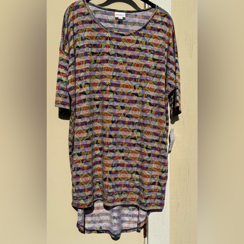 LuLaRoe Irma Tunic Top Size M fits 12-14